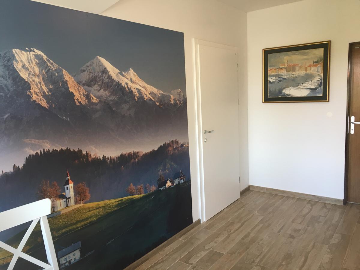 Apartments Avio Zgornji Brnik Bagian luar foto